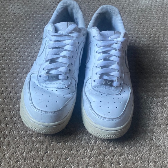 Used all white Nike air-forces - Picture 1 of 2